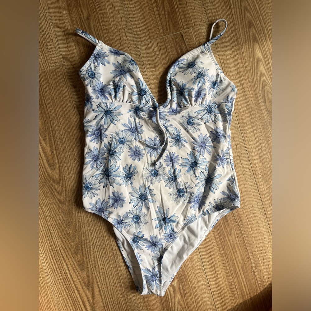 One Piece Swimsuit-Daisy print-Size Large